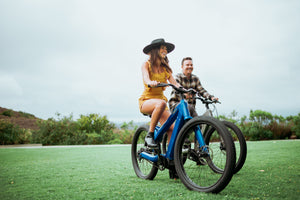 Young couple enjoying a leisure bike ride on the Radiant Carbon